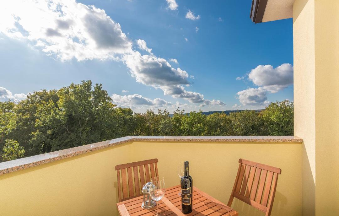 Photo of Patio Balcony in Brgod