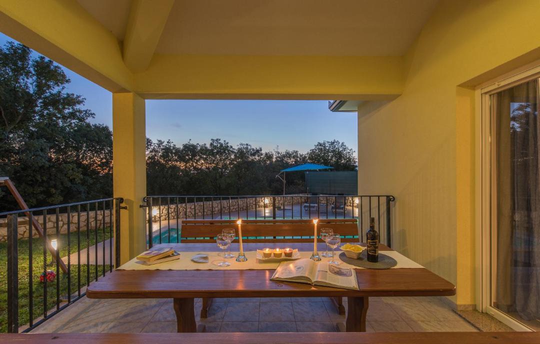 Photo of Patio Balcony in Brgod