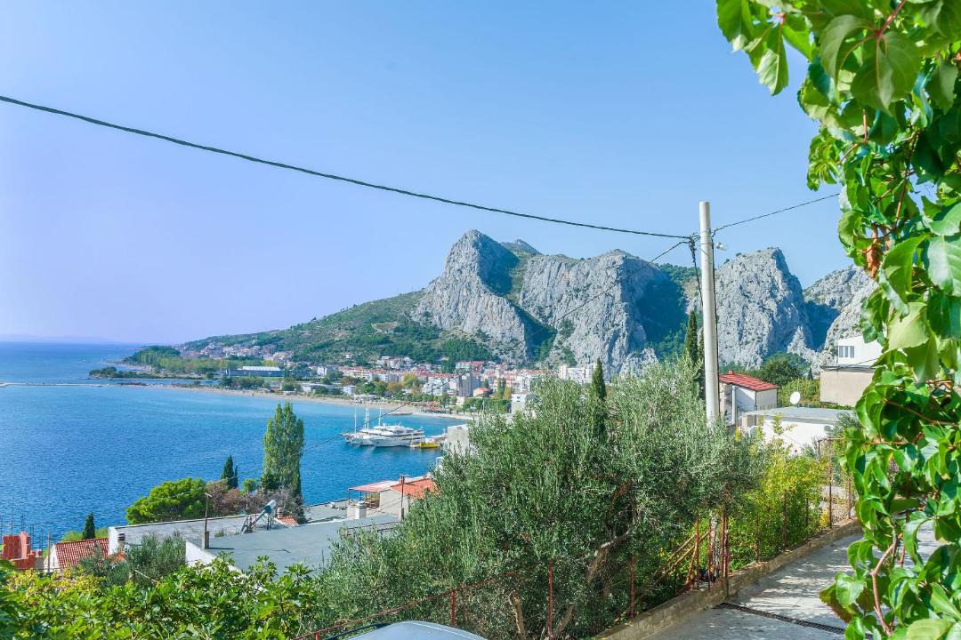 Photo of Others in Omis