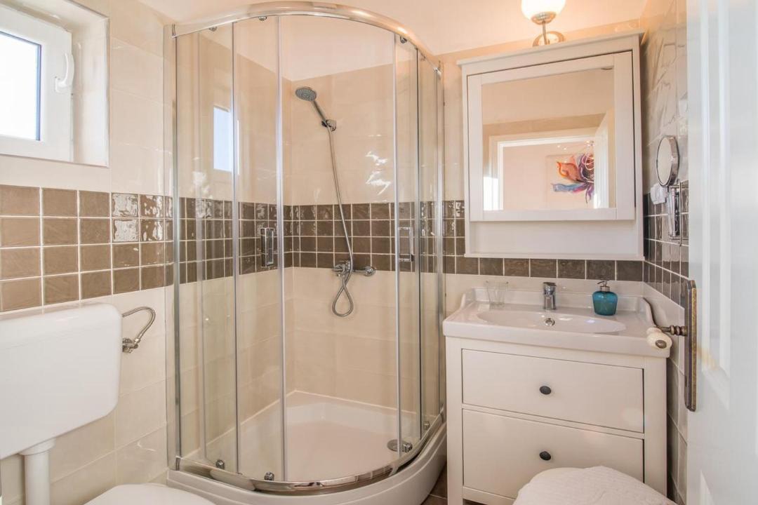 Photo of Bathroom in Garica
