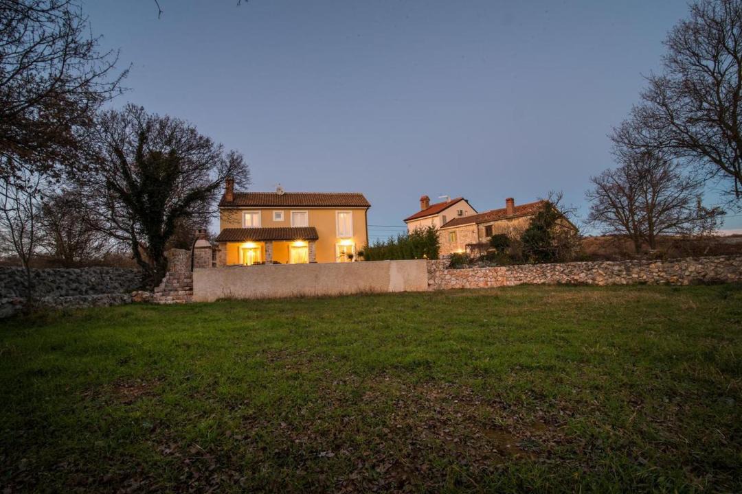 Photo of Buildings in Garica