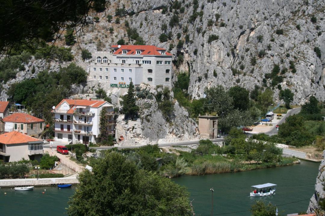Photo of Others in Omis