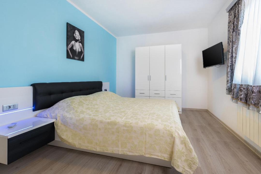 Photo of Bedroom in Sumber