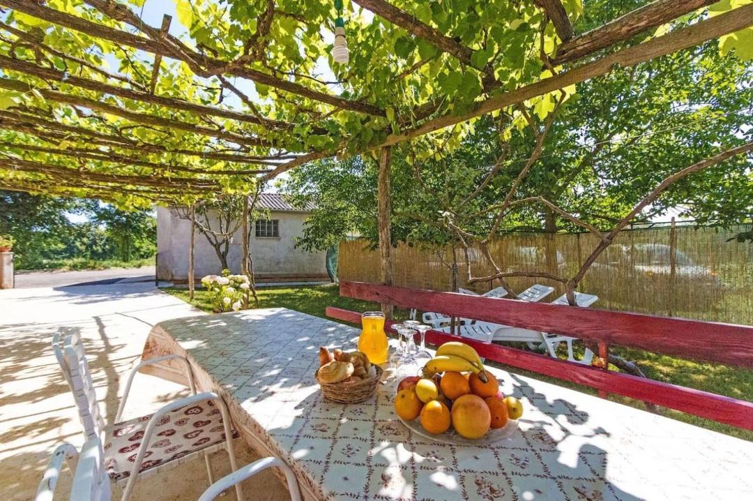Photo of Patio Balcony in Loborika