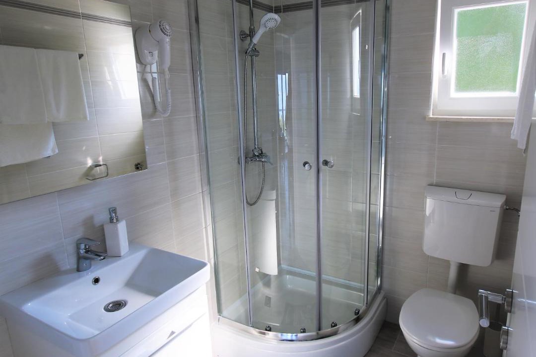 Photo of Bathroom in Sarsoni