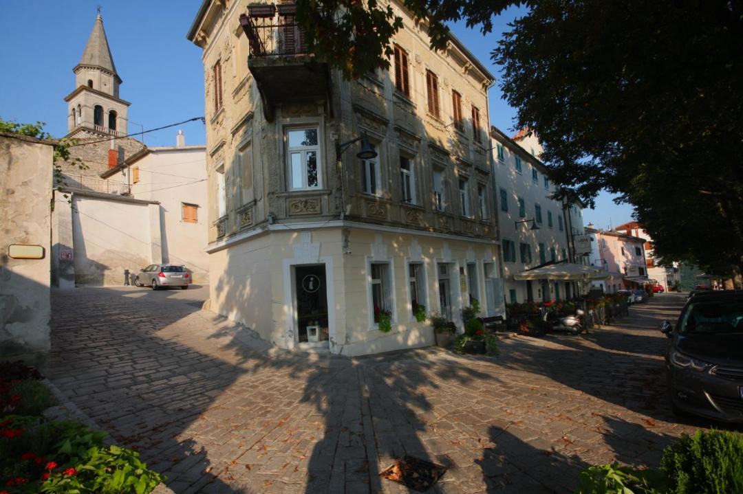 Photo of Buildings in Buzet