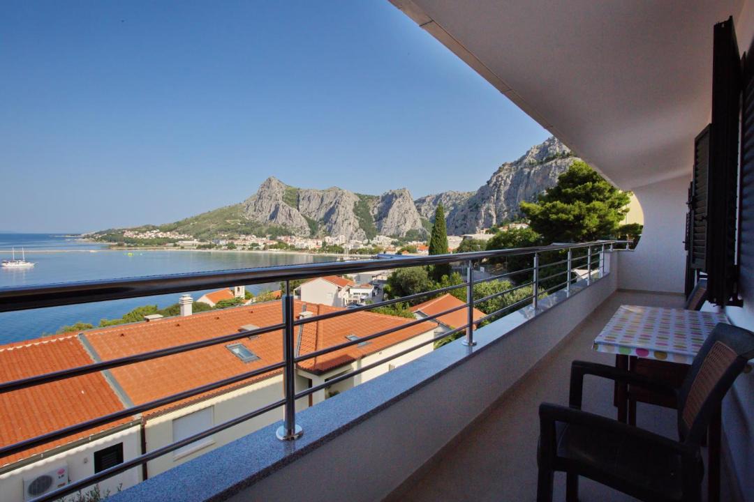 Photo of Others in Omis