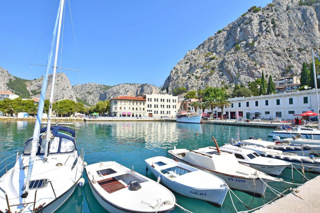 Photo of Others in Omis
