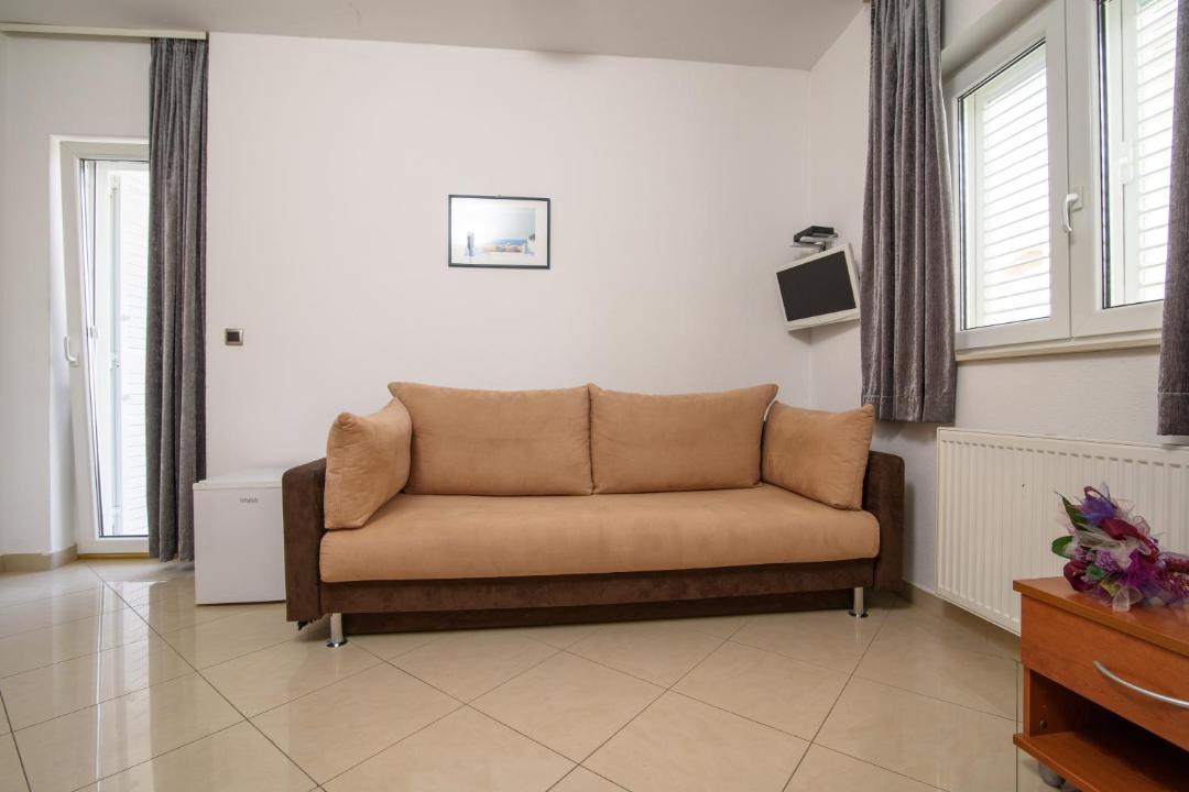 Photo of Others in Okrug Gornji