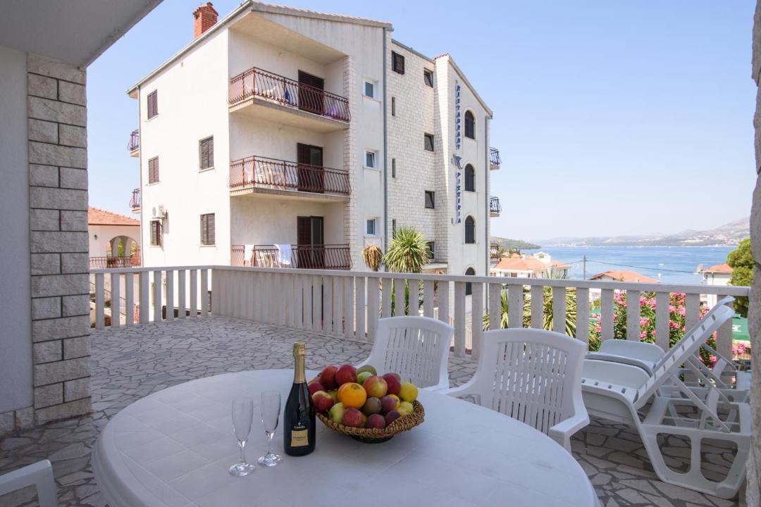 Photo of Patio Balcony in Okrug Gornji