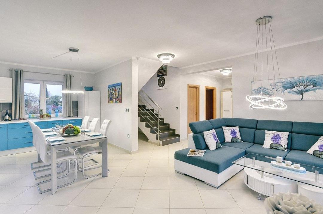 Photo of Livingroom in Loborika