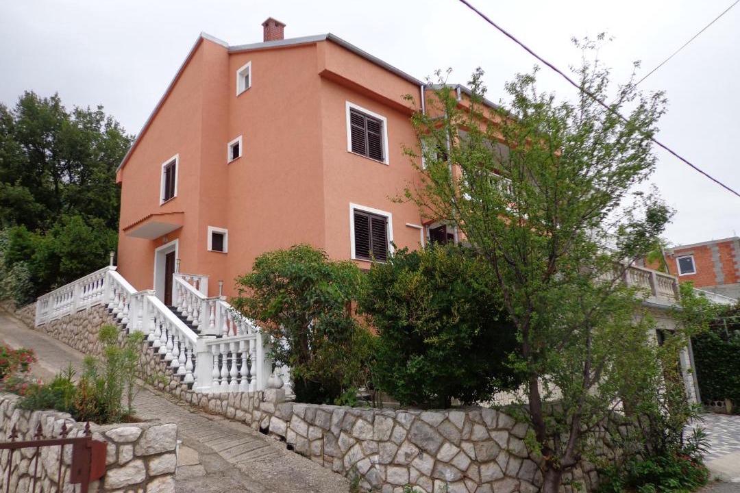 Photo of Buildings in Klanfari