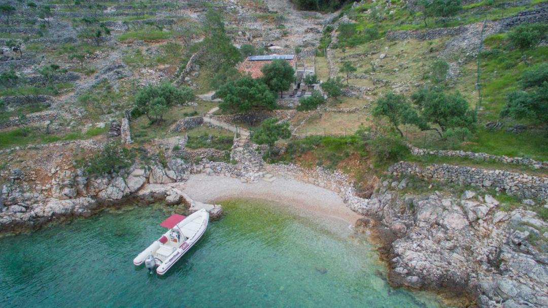 Photo of Outdoor in Cres