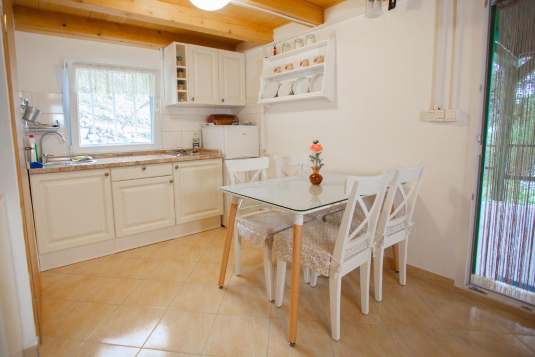 Photo of Others in Cres
