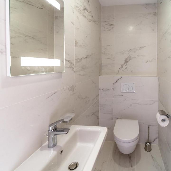 Photo of Bathroom in Porat