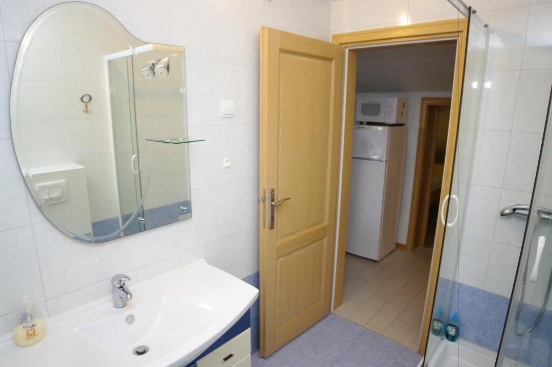 Photo of Bathroom in Vinkuran