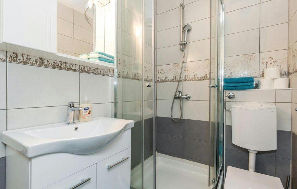 Photo of Bathroom in Rubesi