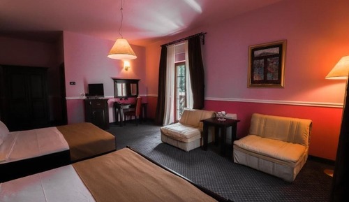 Signature Triple Room