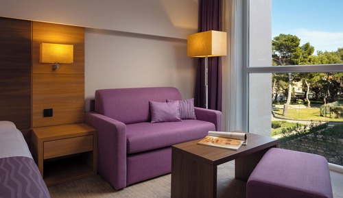 Standard Twin Room with Extra Bed