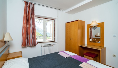 Apartment (Apartments Klis - Three-Bedroom Apart)