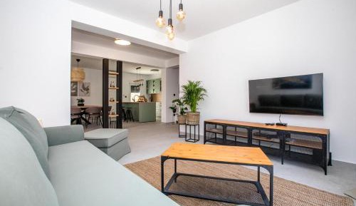 Three-Bedroom Vacation Home 