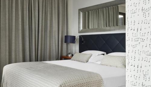 Deluxe Double or Twin Room with Garden View