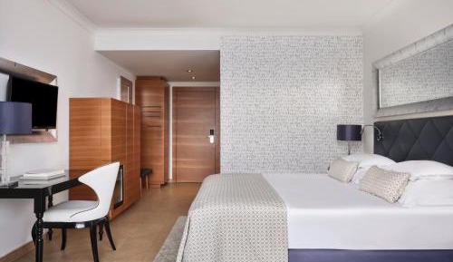 Deluxe Double or Twin Room with Sea View