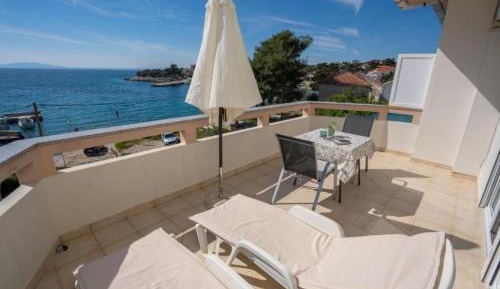 One-Bedroom Apartment with Terrace