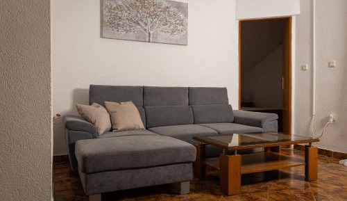 Apartment with Lake View