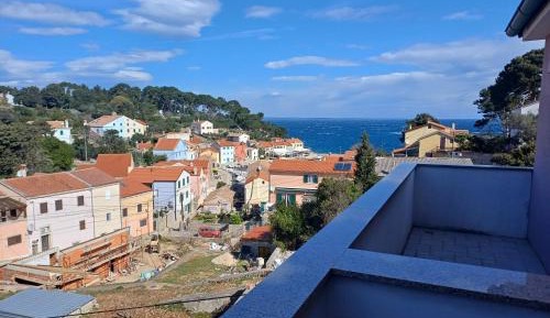 Deluxe Double Room with Balcony and Sea View
