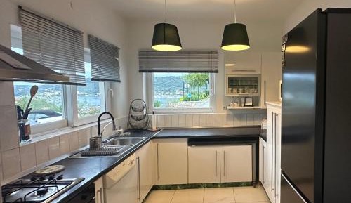 One-Bedroom Premium Apartment with Ocean View