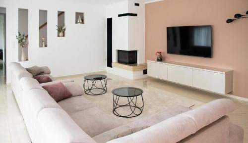 Three-Bedroom Vacation Home 