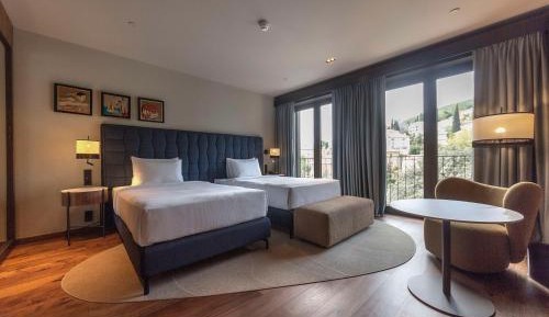 Keight Twin Room