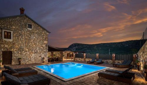Villa with Private Pool