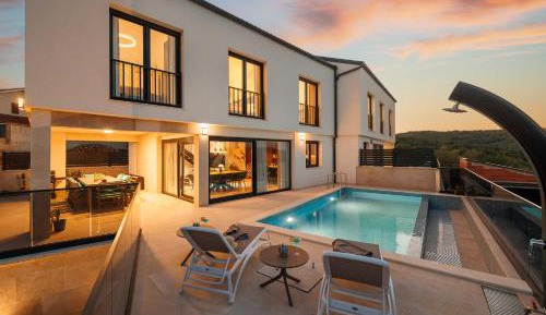 Villa with Private Pool