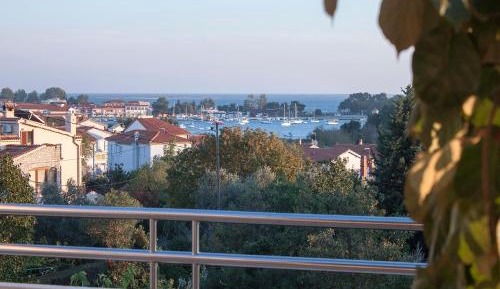 Two-Bedroom Apartment with Terrace and Sea View