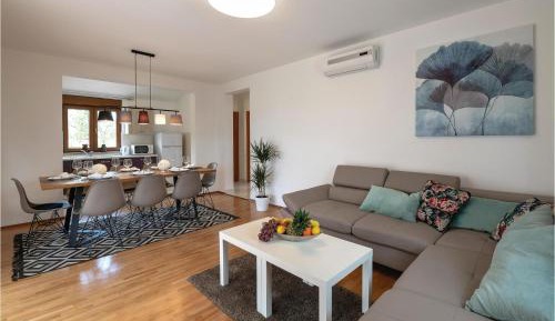 Four-Bedroom Vacation Home