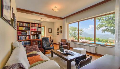 Four-Bedroom Vacation Home