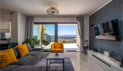 Three-Bedroom Vacation Home 