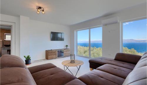 Four-Bedroom Vacation Home