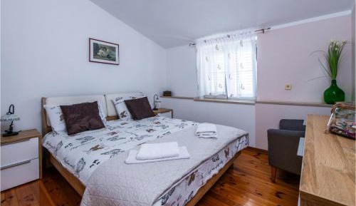 Three-Bedroom Vacation Home 