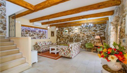 Four-Bedroom Vacation Home
