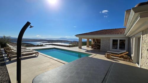 Villa with Sea View