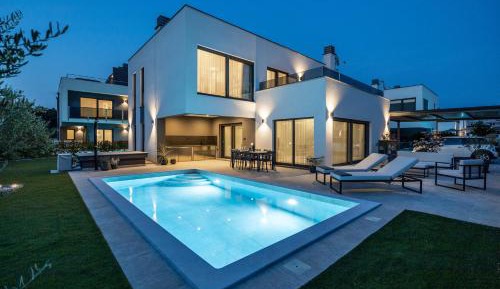 Deluxe Villa