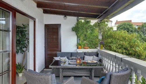 Seven-Bedroom Holiday Home