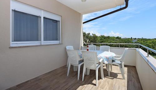 Two-Bedroom Apartment with Terrace and Sea View