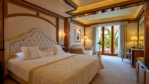 Suite with Garden View
