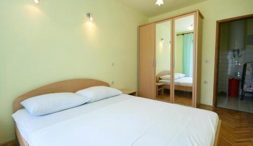 One-Bedroom Apartment with Terrace