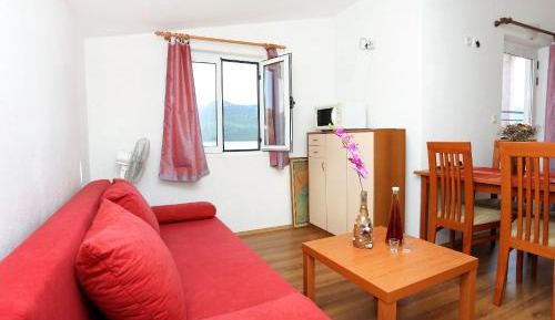 One-Bedroom Apartment with Terrace and Sea View