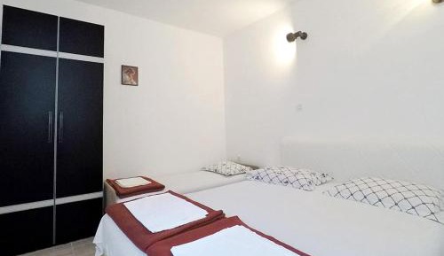 Three-Bedroom Apartment with Terrace and Sea View